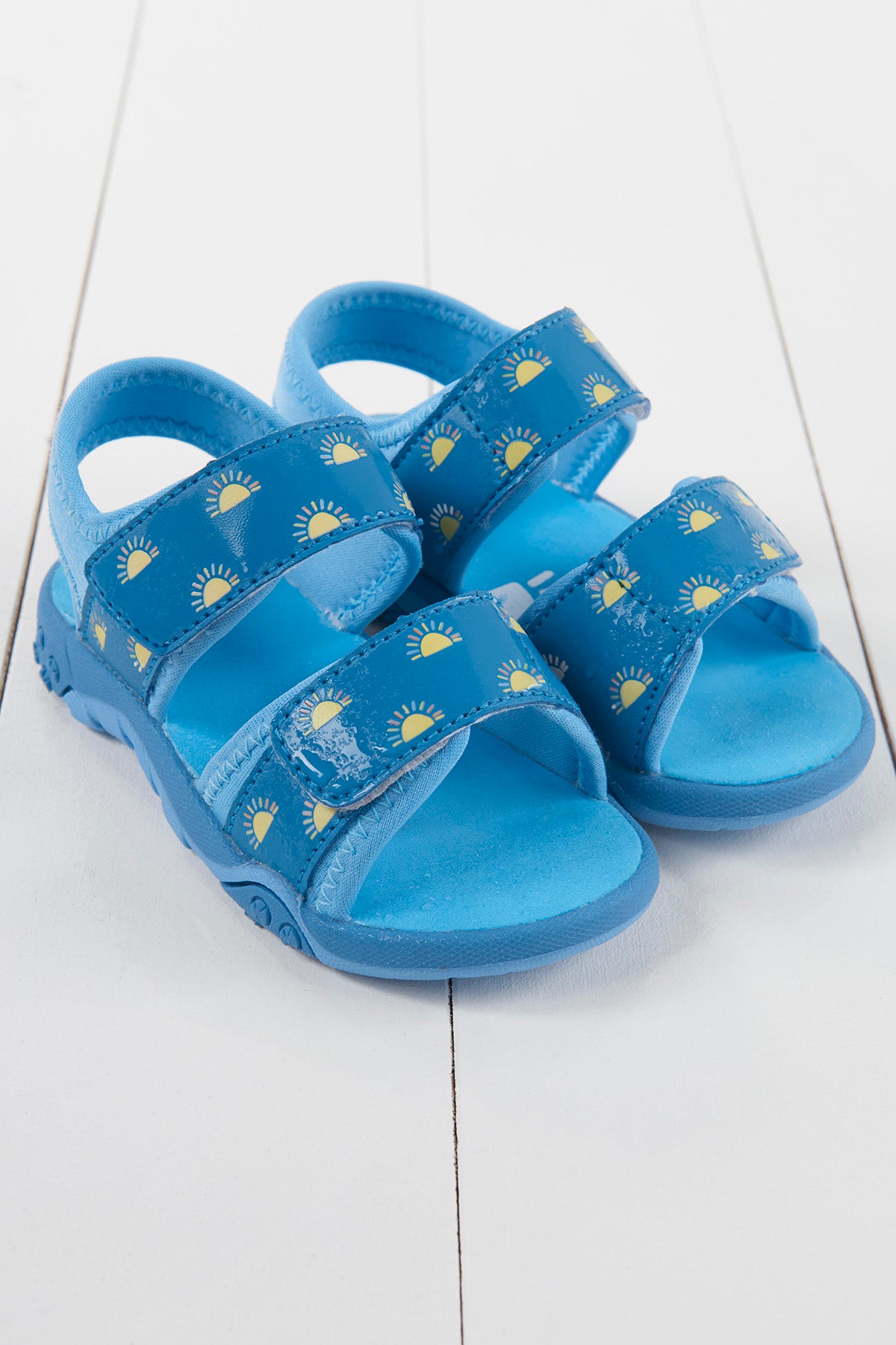 Grass and Air cornflower blue colour changing kids sandals